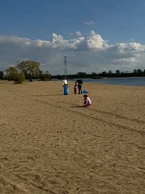 Carnival Corporation Team Members Around the World Unite to Celebrate International Coastal Cleanup Day