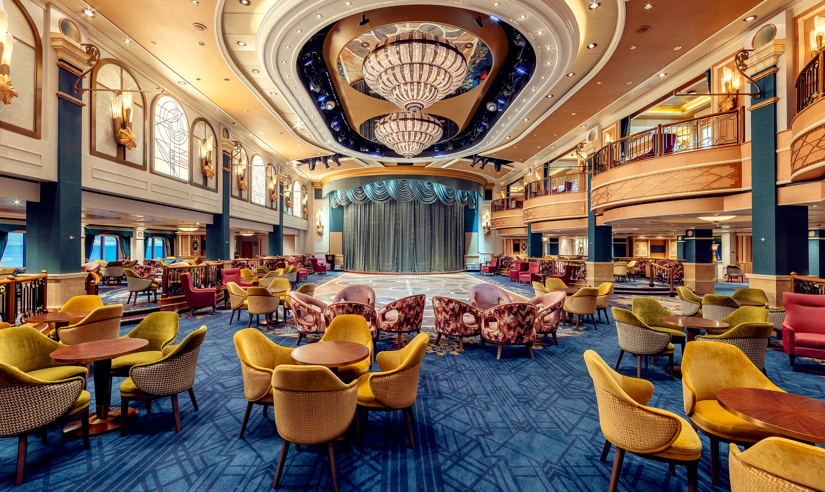 The Queen's Room aboard Queen Elizabeth